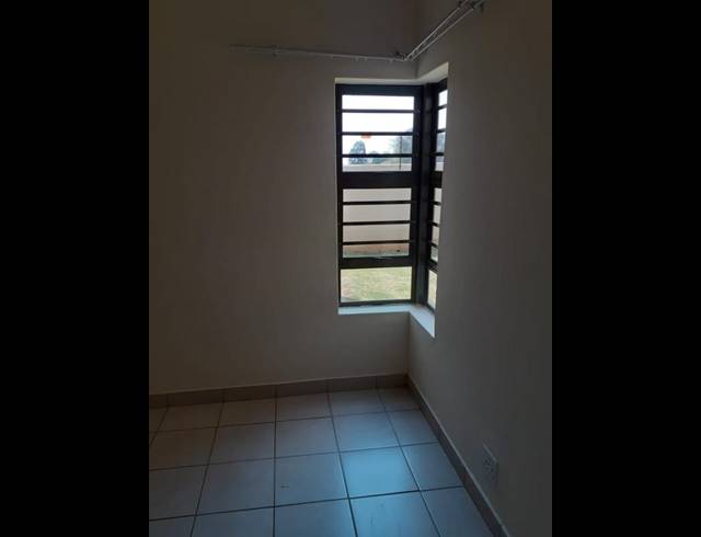 2 BEDROOM PROPERTY TO RENT IN BRENTWOOD PARK